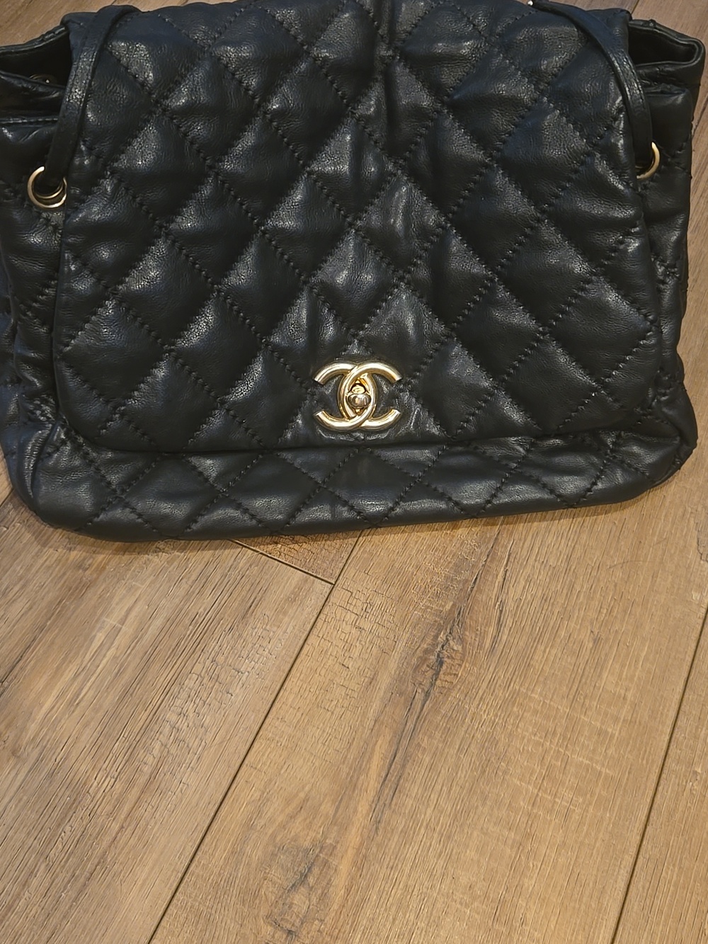 Chanel 2011 Black Lambskin Quilted Leather CC Shoulder Bag Gold Hardware Vintage